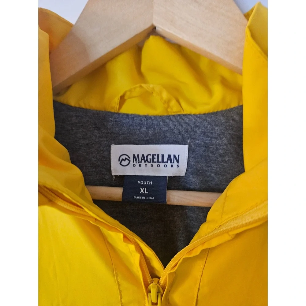 Magellan Outdoors Youth XL (Fits Women's S/M) Yellow Full Zip Hooded Windbreaker